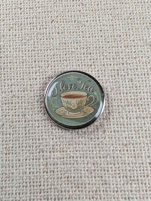 I Love Tea - Tea Lover Themed Badge - Large Resin Topped Pin Badge