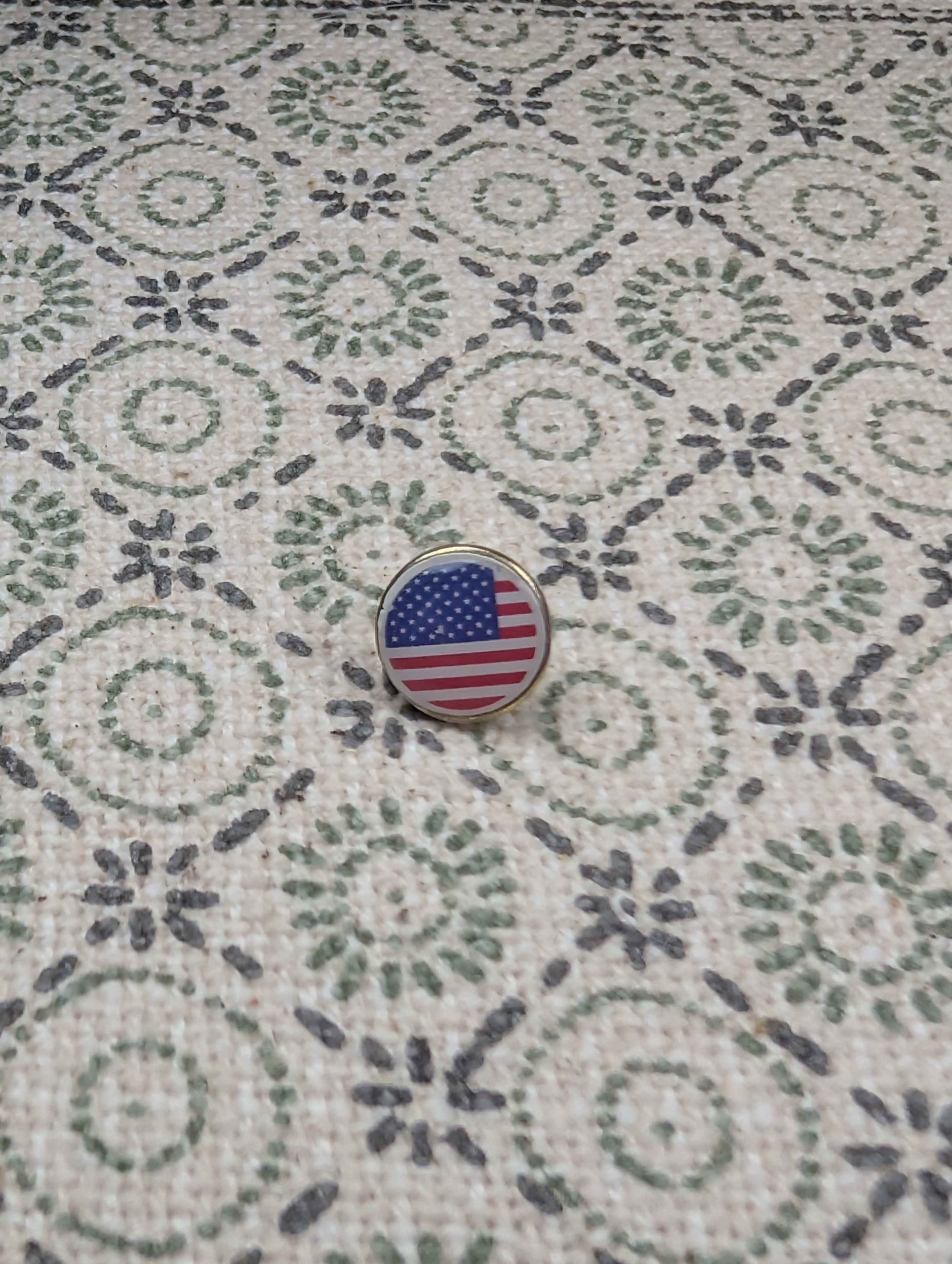 USA Flag Pin - Small Resin Topped Pin Badge - American Flag Badge