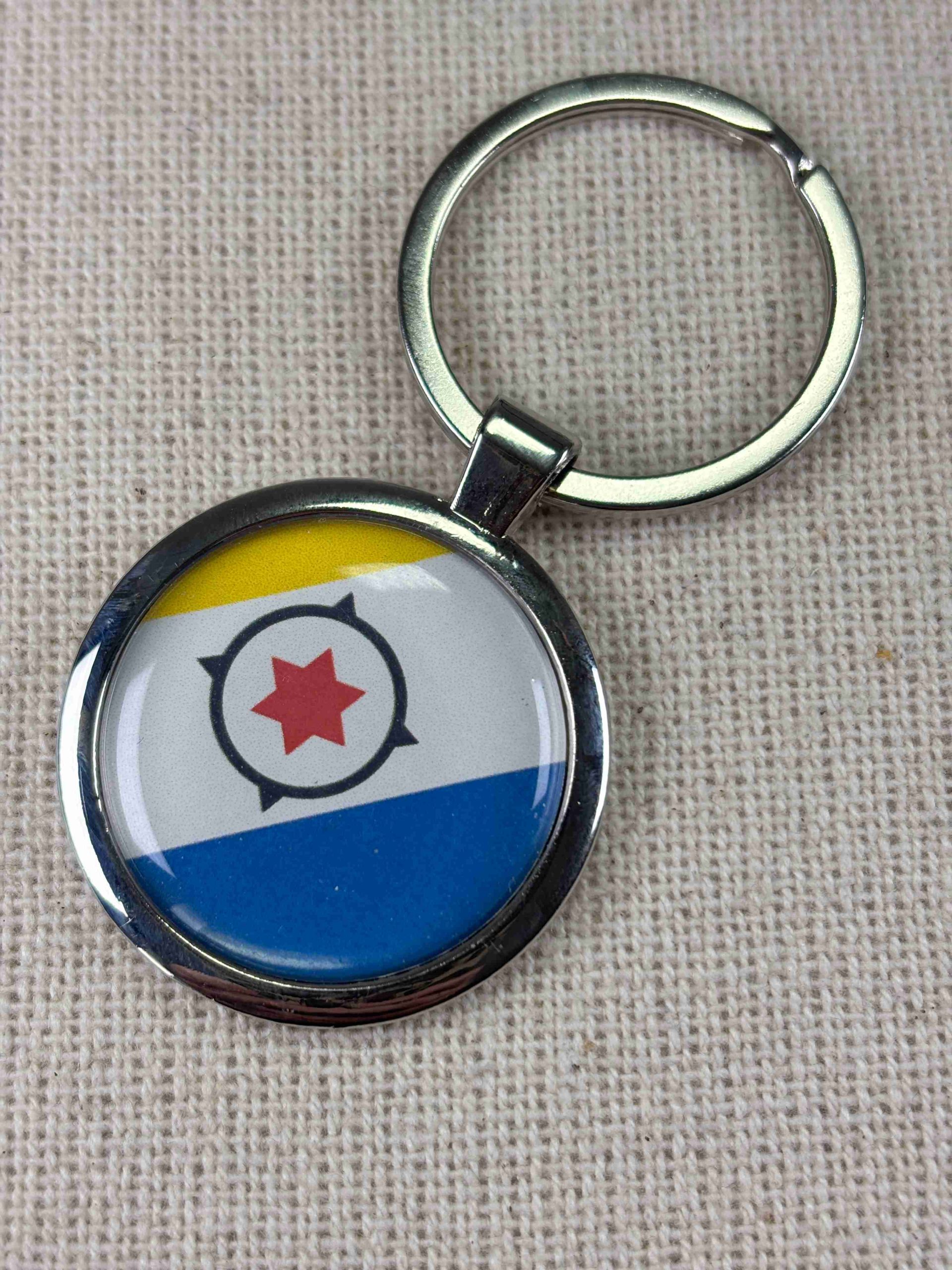 Bonaire Flag Keyring - Large Resin Topped Keychain
