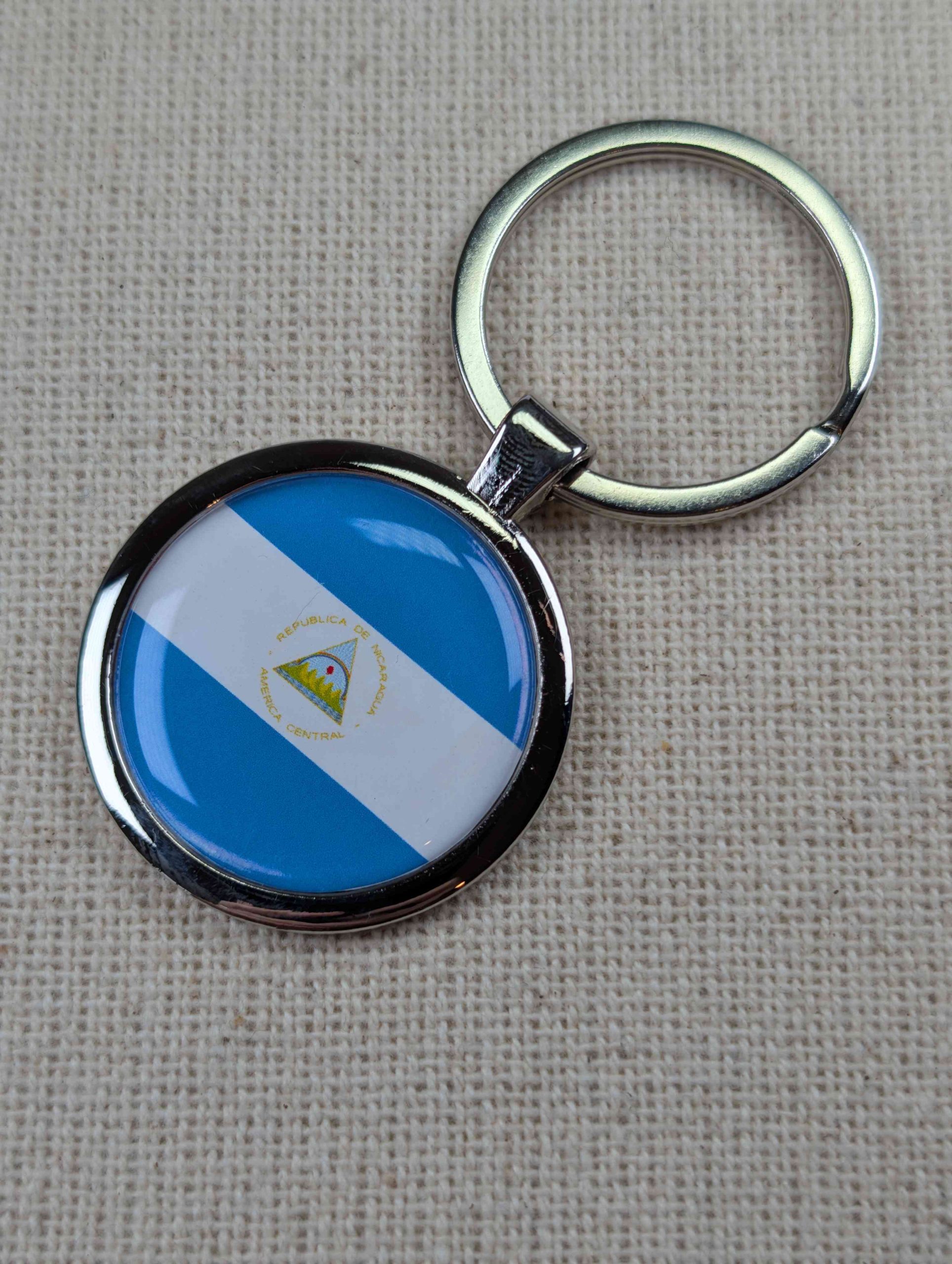 Nicaragua Flag Keyring - Large Resin Topped Keychain