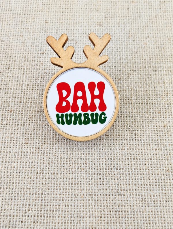 Bah Humbug - Funny Christmas Reindeer Wooden Pin Badge – Adult Humour